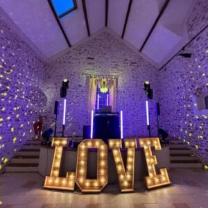 LOVE décoratif et lumineux